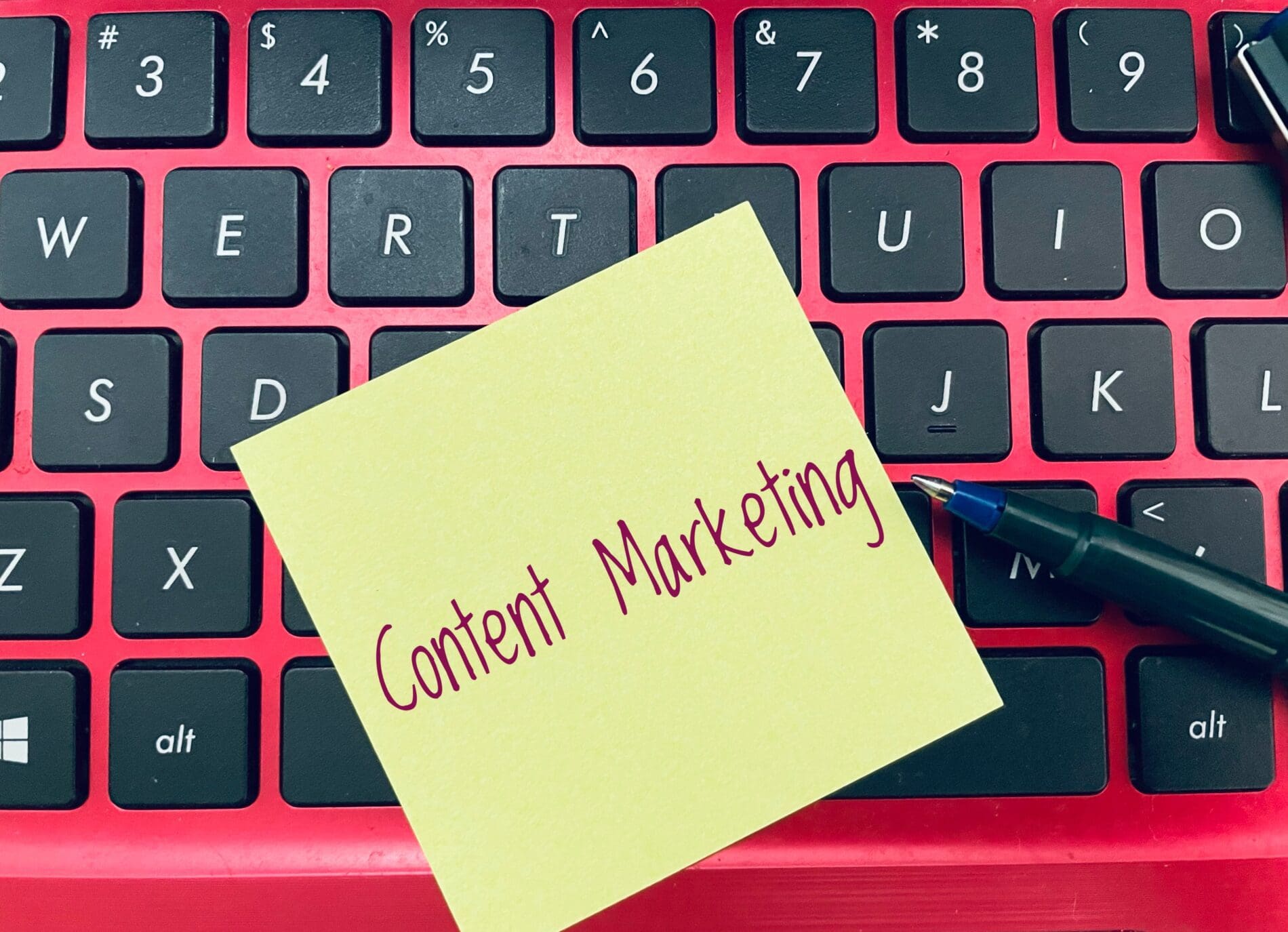 Comparison Between Seo And Content Marketing 2 Scaled Comparison Between Seo And Content Marketing