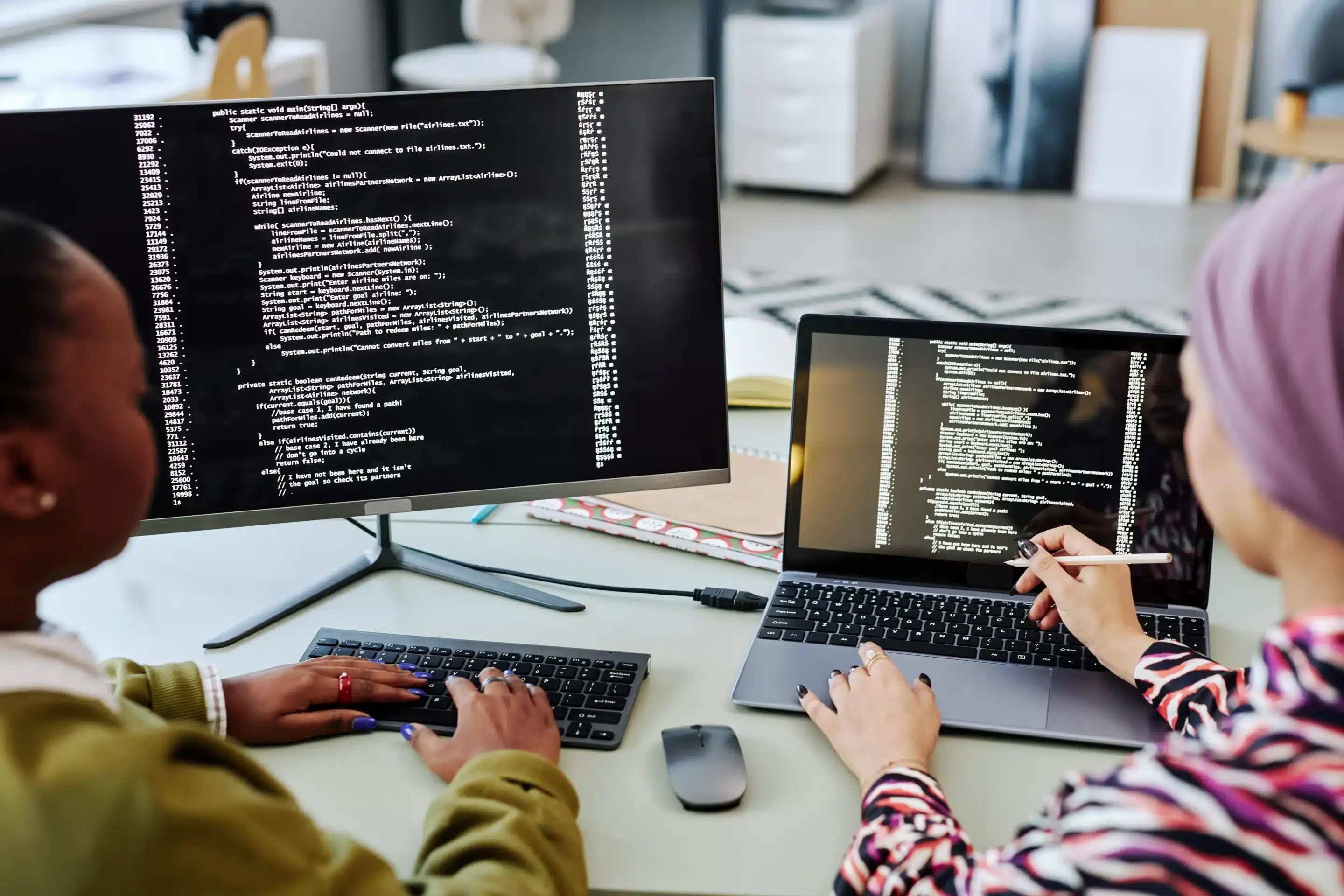 What Are Custom Software Development Services?